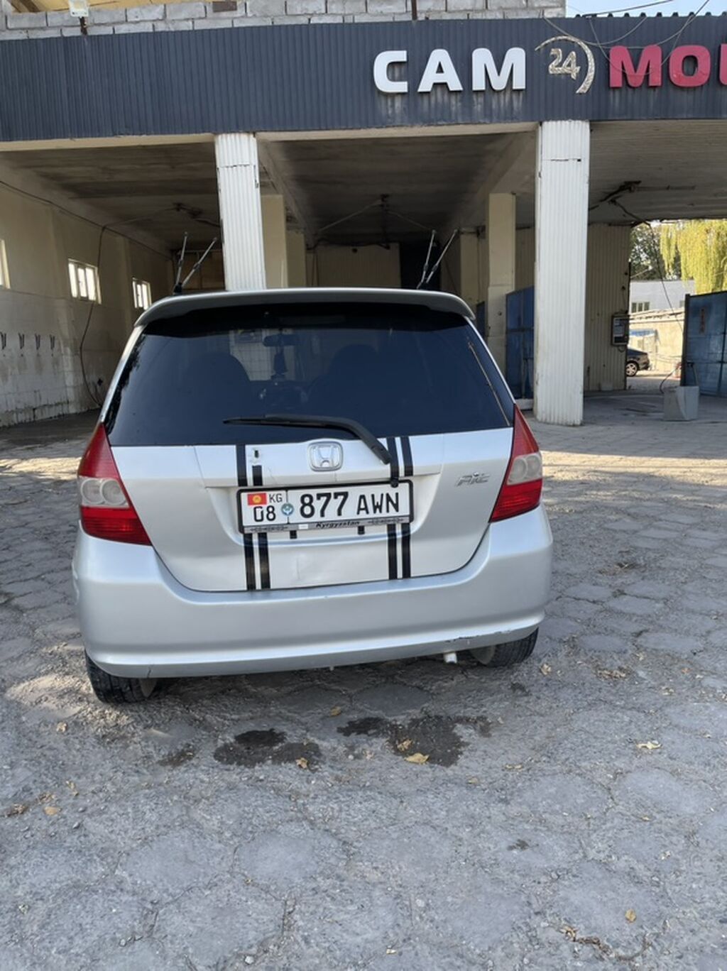 Honda Fit: 2002 г., 1.3 л, Вариатор, Бензин, Хэтчбэк: фото 2
