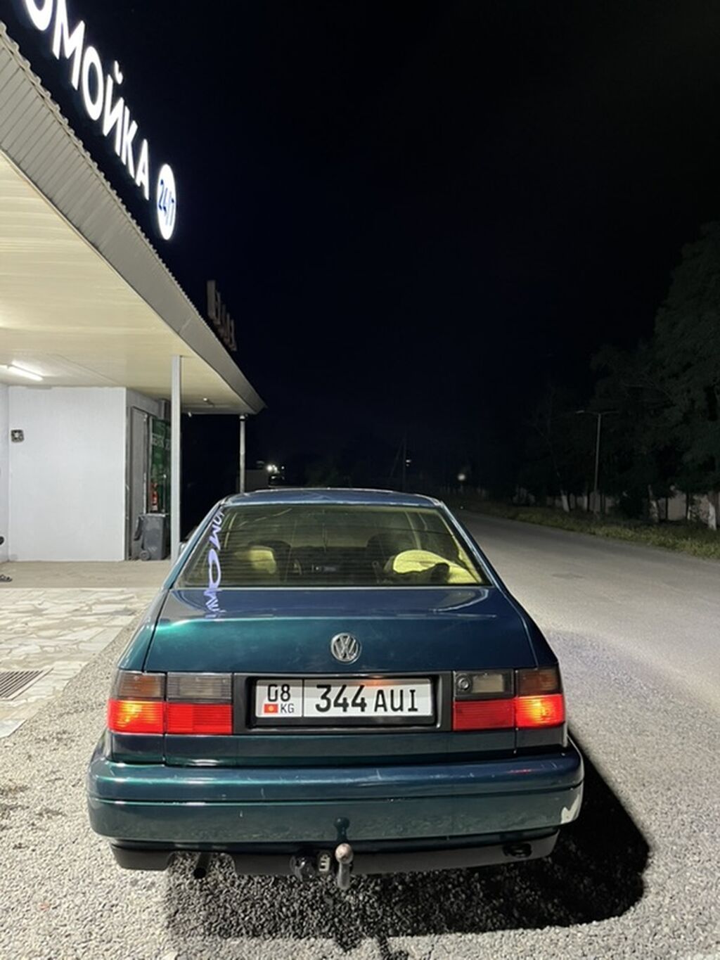 Volkswagen Vento: 1995 г., 1.8 л, Механика, Бензин, Седан — фото 6