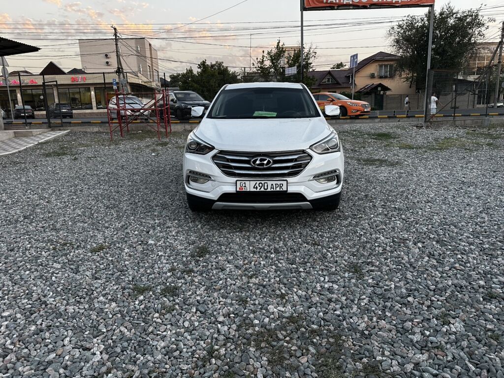 Hyundai Santa Fe: 2017 г., Бензин, Кроссовер: фото 3