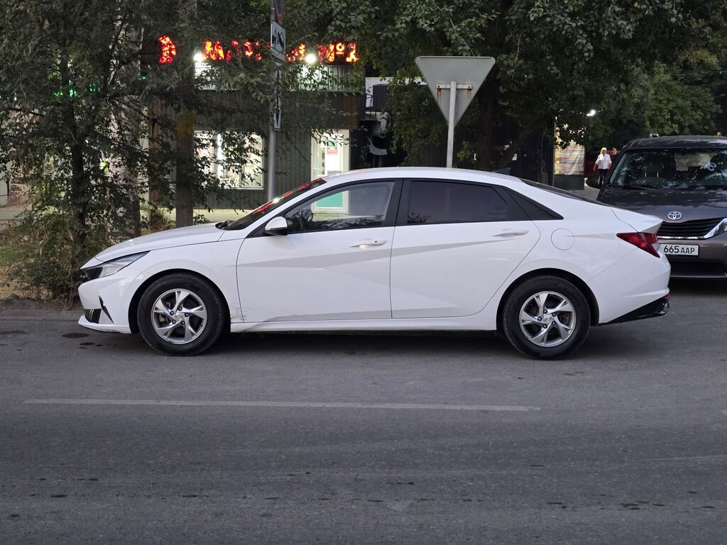 Hyundai Avante: 2020 г., 1.6 л, Вариатор, Бензин, Седан: фото 4