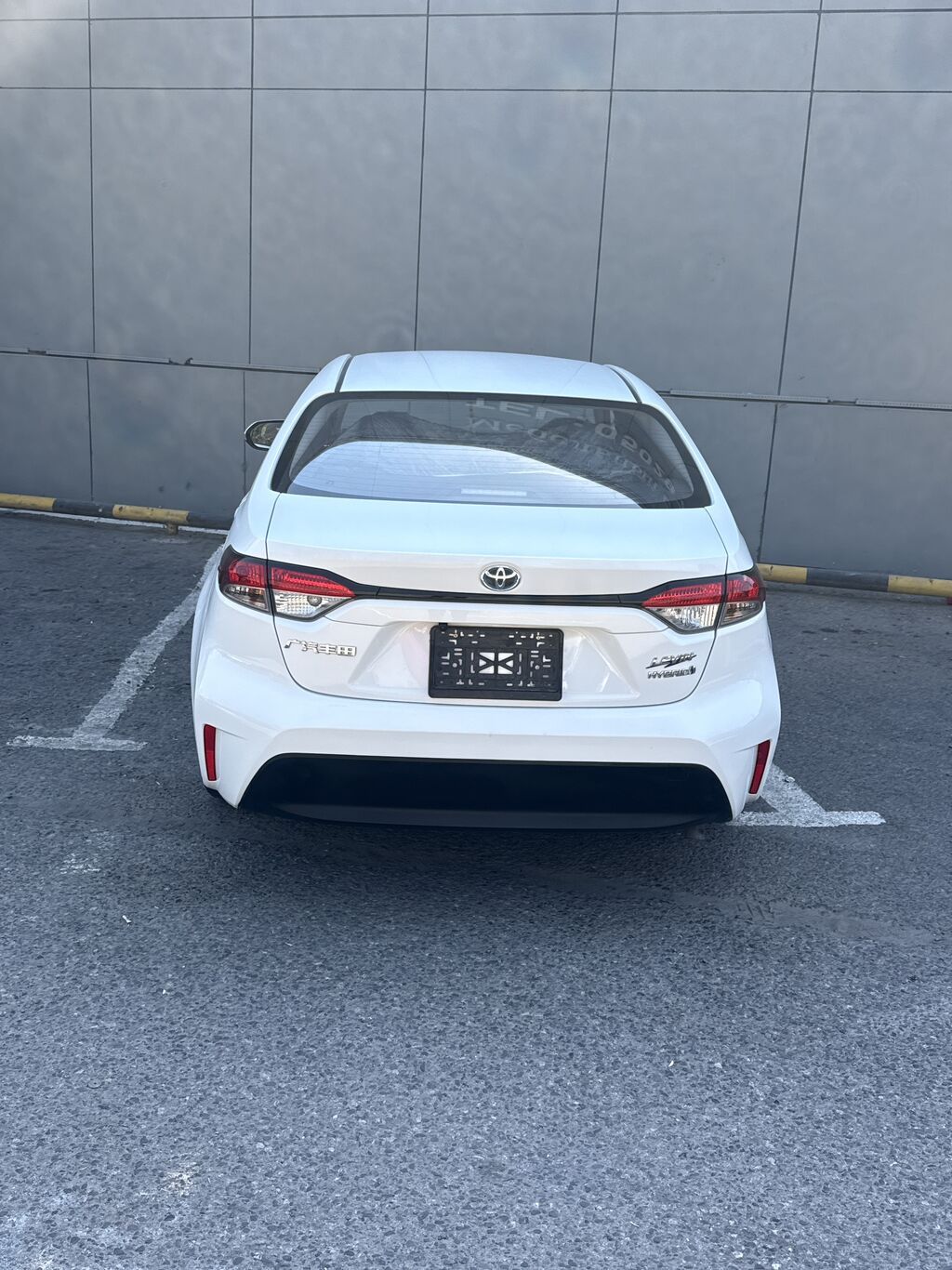 Toyota Corolla: 2023 г., 1.8 л, Гибрид, Седан: фото 5