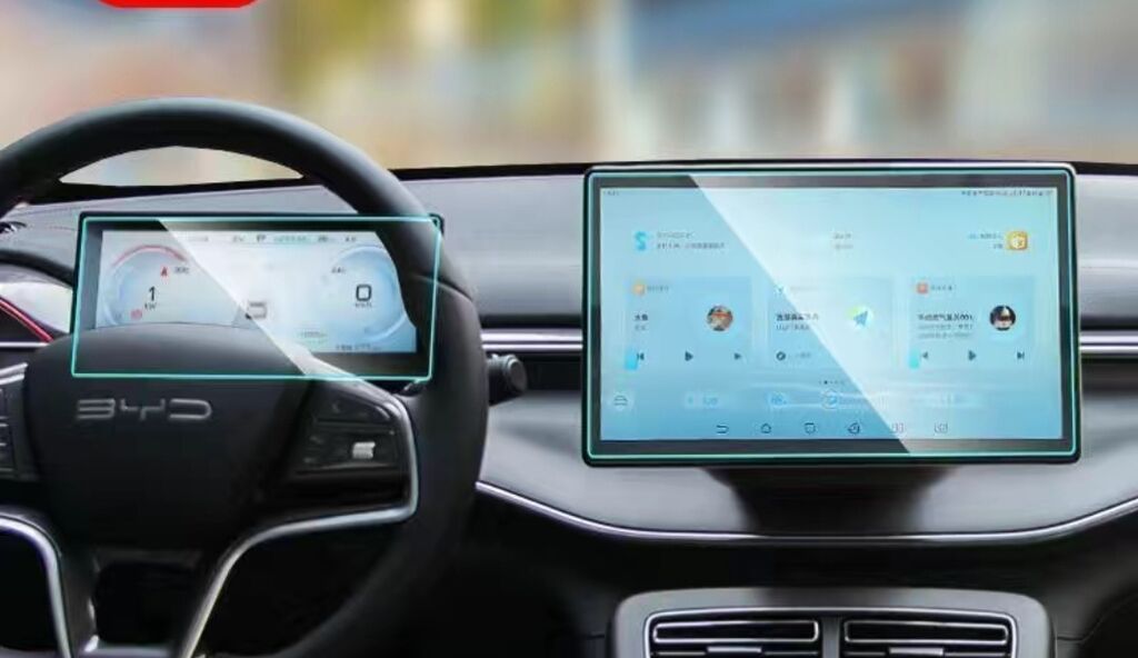 В наличии. Защитные стёкла на мониторы. На марку размер 15.6 На byd: фото 2