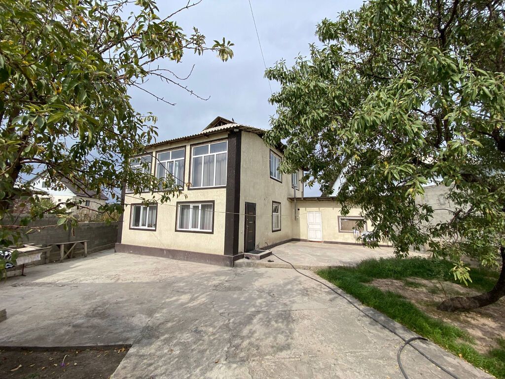 4 комнаты, 140 м², 6 соток, Бишкек, Ак-Ордо 1 ж/м Агентство недвижимости: фото 1