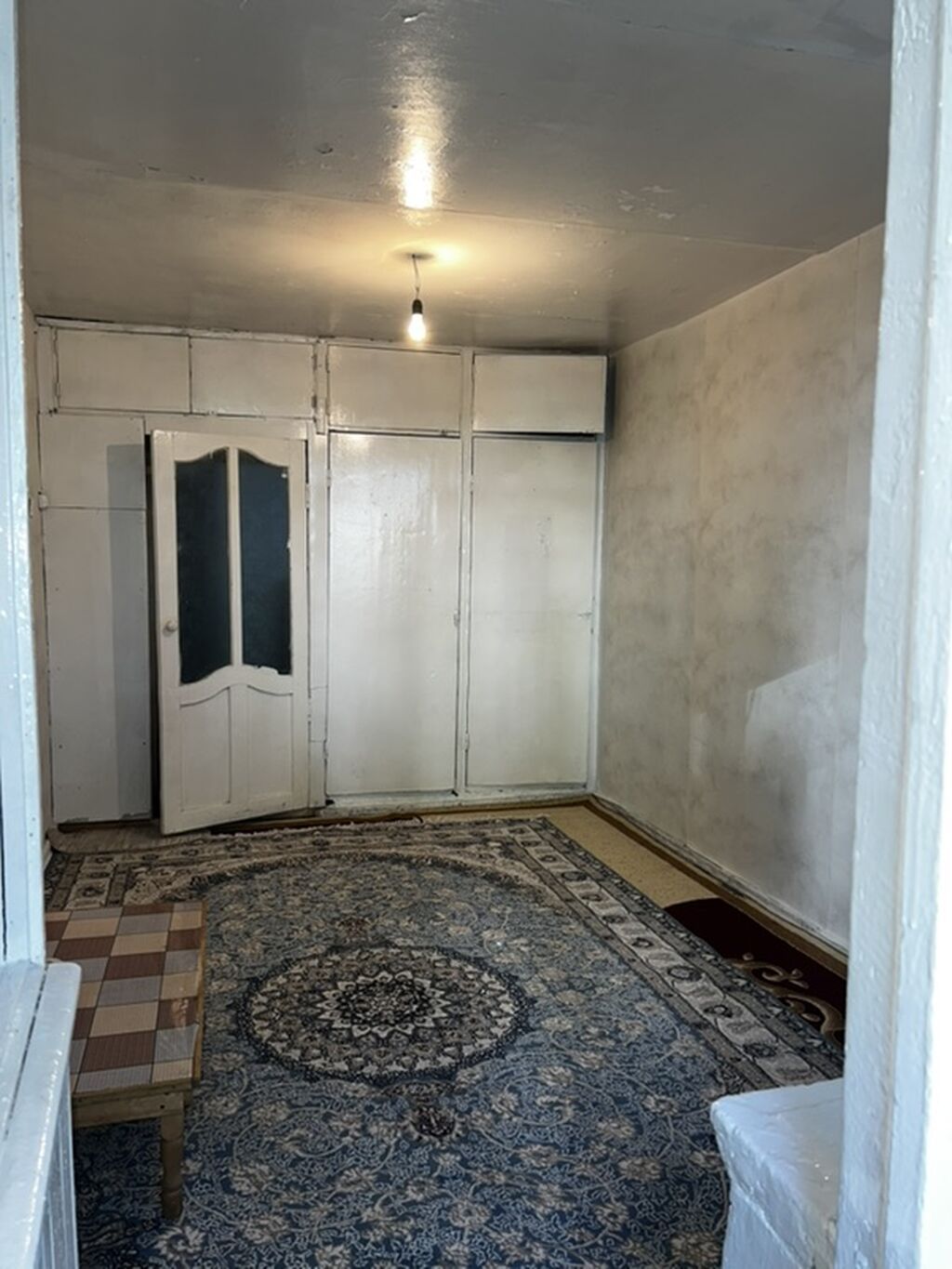 1 комната, 15 м², Ошский мкр., Общежитие, 2 этаж: фото 2