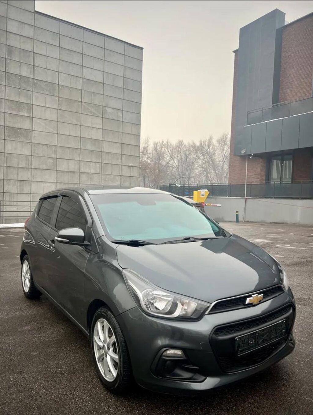 Chevrolet Spark: 2019 г., 1 л, Автомат, Бензин, Универсал — фото 6