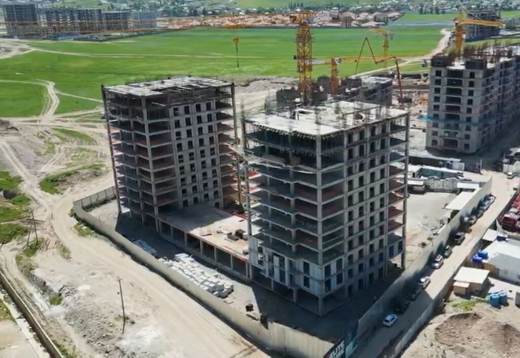 3 комнаты, 107 м², Элитка, Асанбай мкр Элитка, 2 этаж, ПСО (под самоотделку): фото 3
