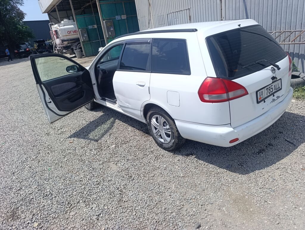 Nissan Wingroad: 2001 г., 1.5 л, Автомат, Бензин, Универсал: фото 6