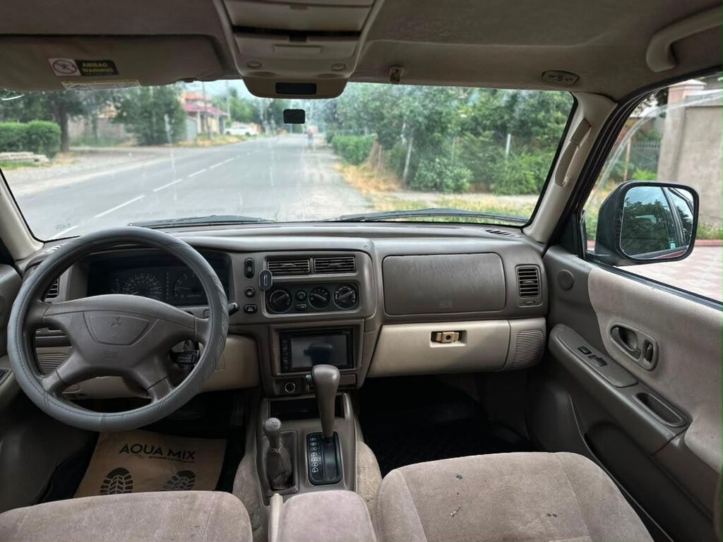 Mitsubishi Montero Sport: 2000 г., 3 л, Автомат, Бензин, Внедорожник: фото 3