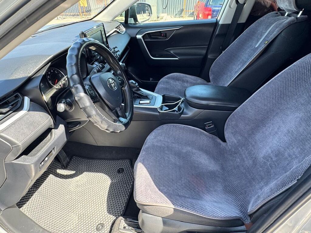 Toyota RAV4: 2020 г., 2.5 л, Автомат, Бензин, Кроссовер: фото 7