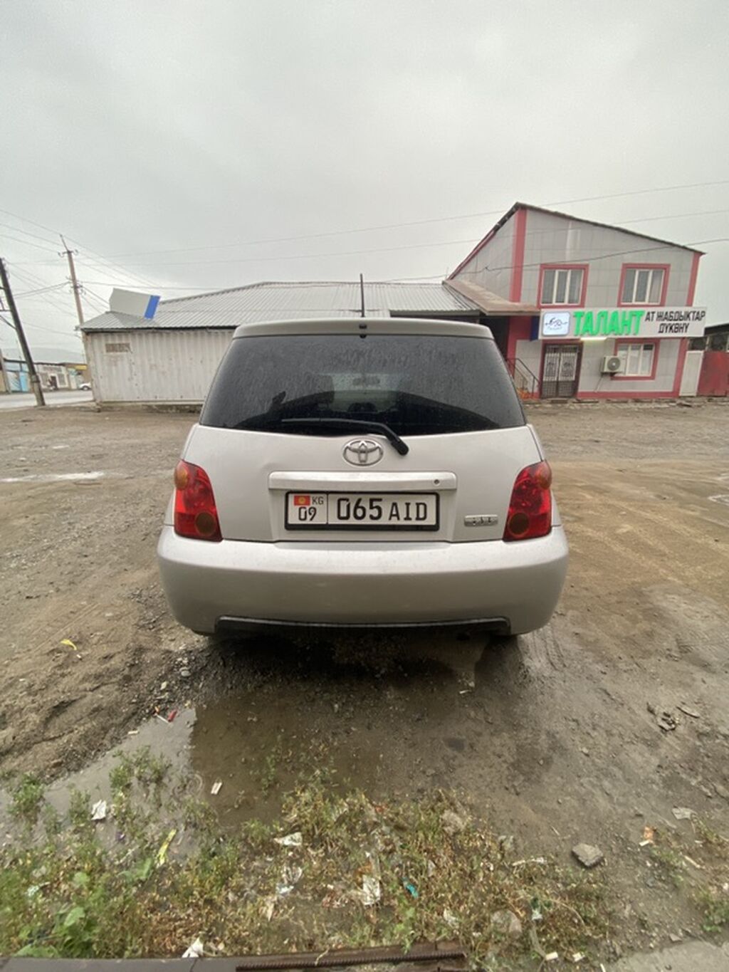Продам Toyota Ist 2003 г., 1.3 л, автомат: фото 3