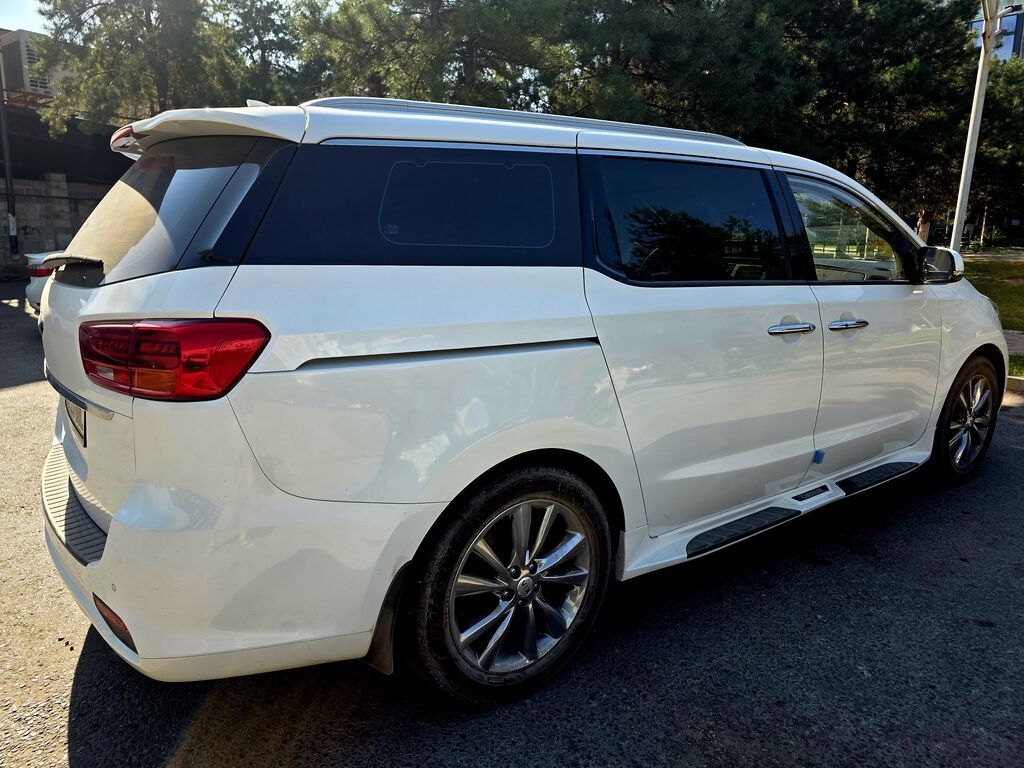 Kia Carnival: 2019 г., 2.2 л, Автомат, Дизель, Минивэн: фото 4
