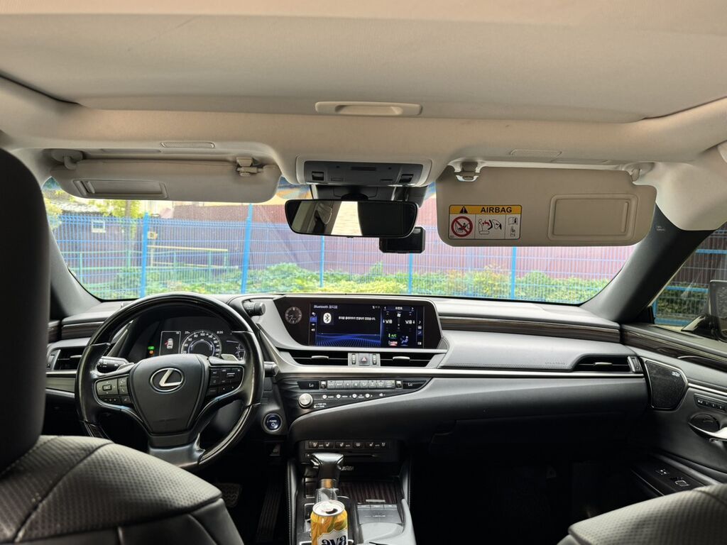 Lexus ES: 2019 г., 2.5 л, Вариатор, Гибрид, Седан: фото 5