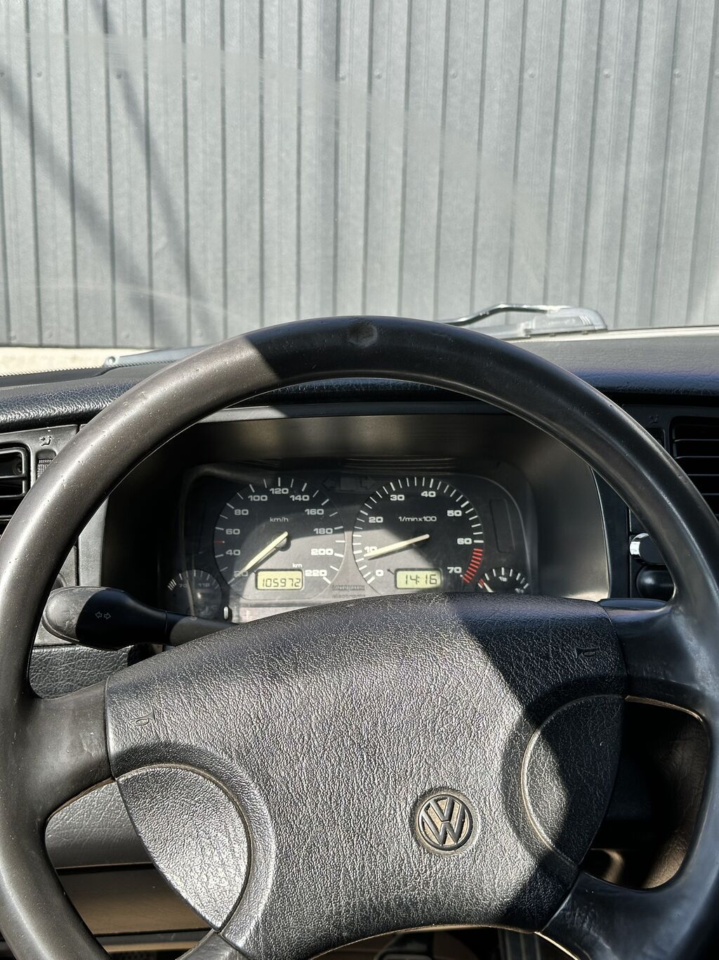 Volkswagen Golf: 1993 г., 1.8 л, Механика, Бензин, Хэтчбэк: фото 7