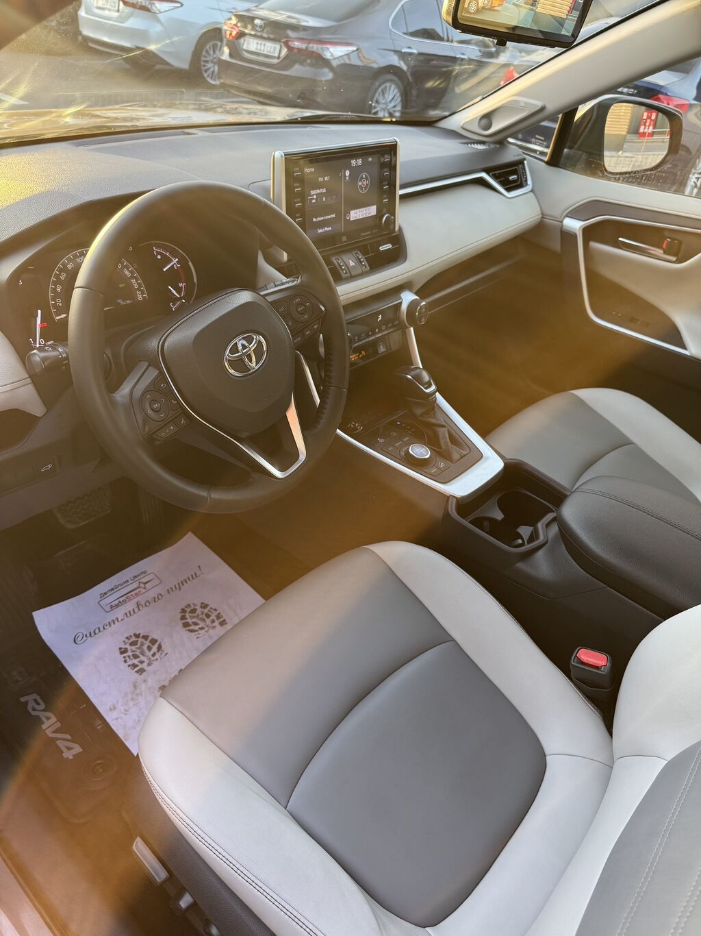 Toyota RAV4: 2019 г., 2.5 л, Автомат, Бензин, Кроссовер: фото 7