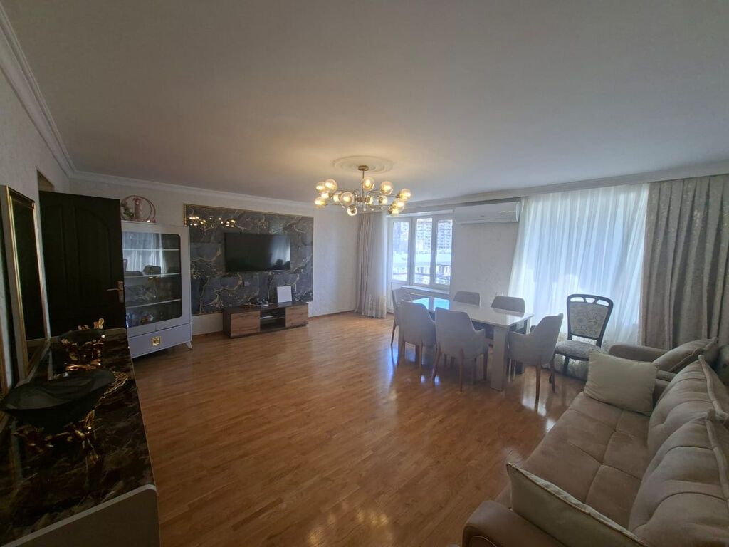 Bakı, 3 otaqlı, Köhnə tikili, 75 kv. m