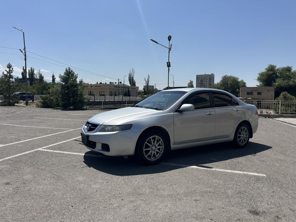 Honda Accord 2003, седан, 2.0 л, автомат: фото 4