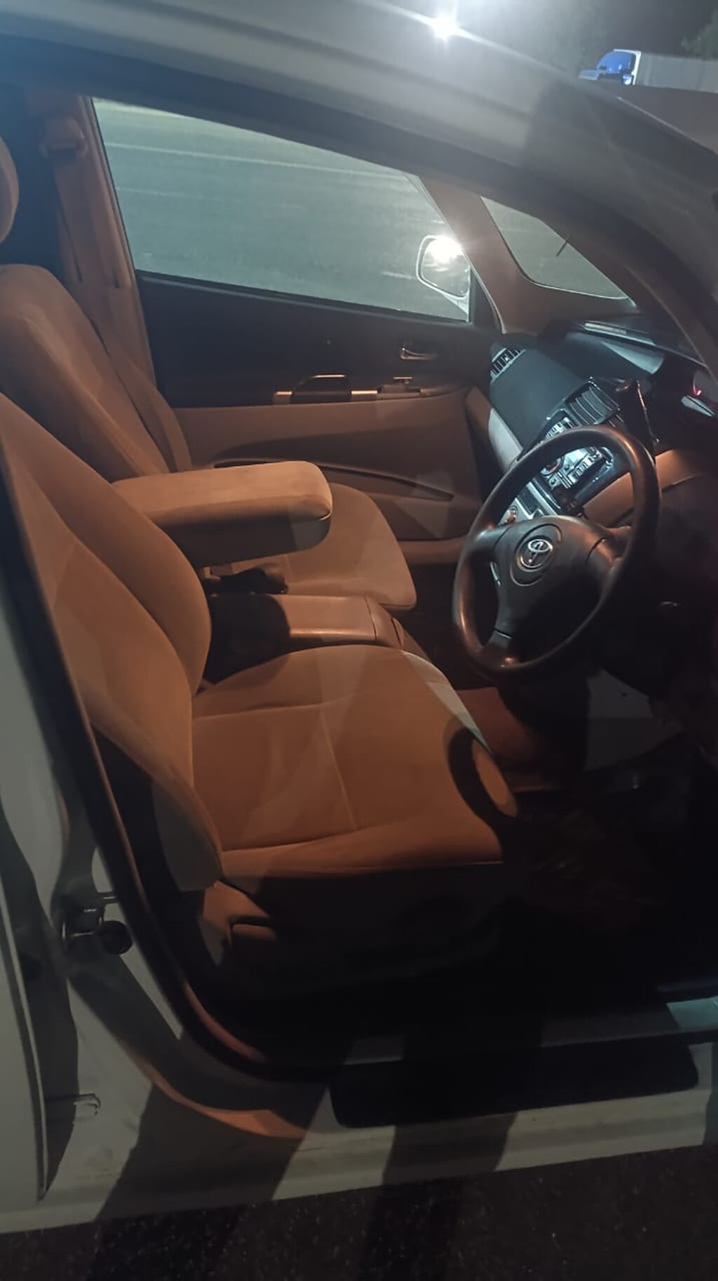 Toyota Opa: 2003 г., 1.8 л, Автомат, Бензин, Минивэн: фото 5