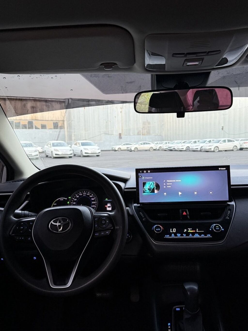 Toyota Corolla: 2019 г., 1.8 л, Вариатор, Гибрид, Седан: фото 5