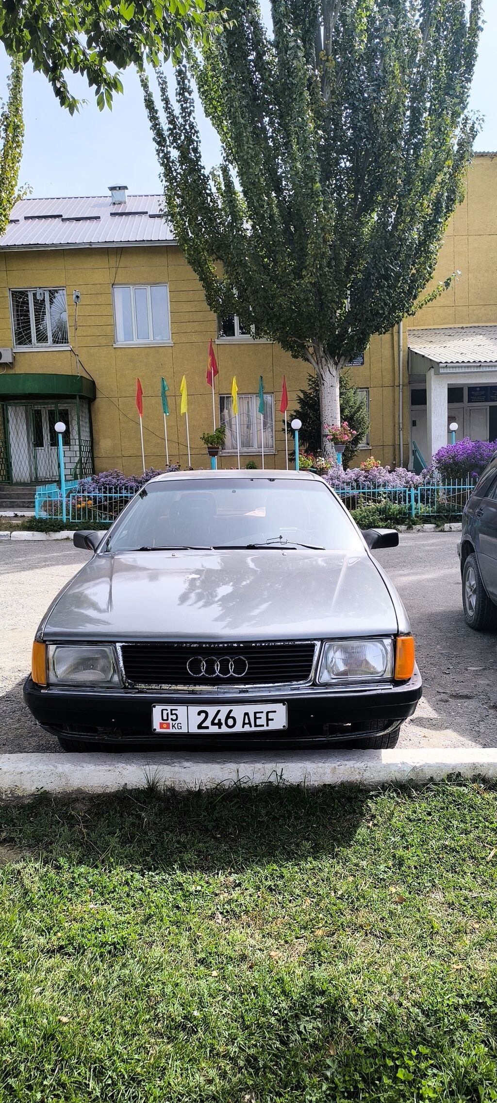 Audi 100: 1991 г., 2.3 л, Механика, Бензин, Седан: фото 7