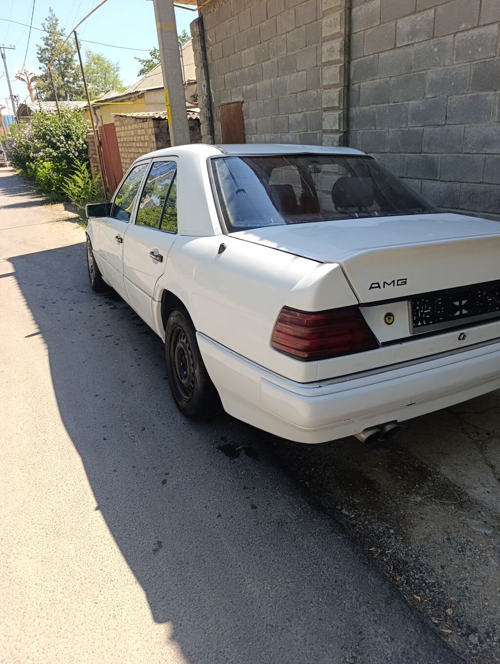 Mercedes-Benz 190: 1992 г., Автомат, Бензин, Седан: фото 2