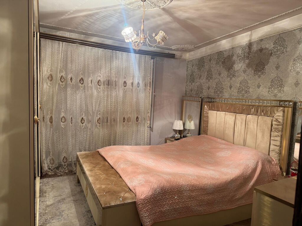 Bakı, Binəqədi qəs., 3 otaqlı, Köhnə tikili, m. Gənclik, 75 kv. m