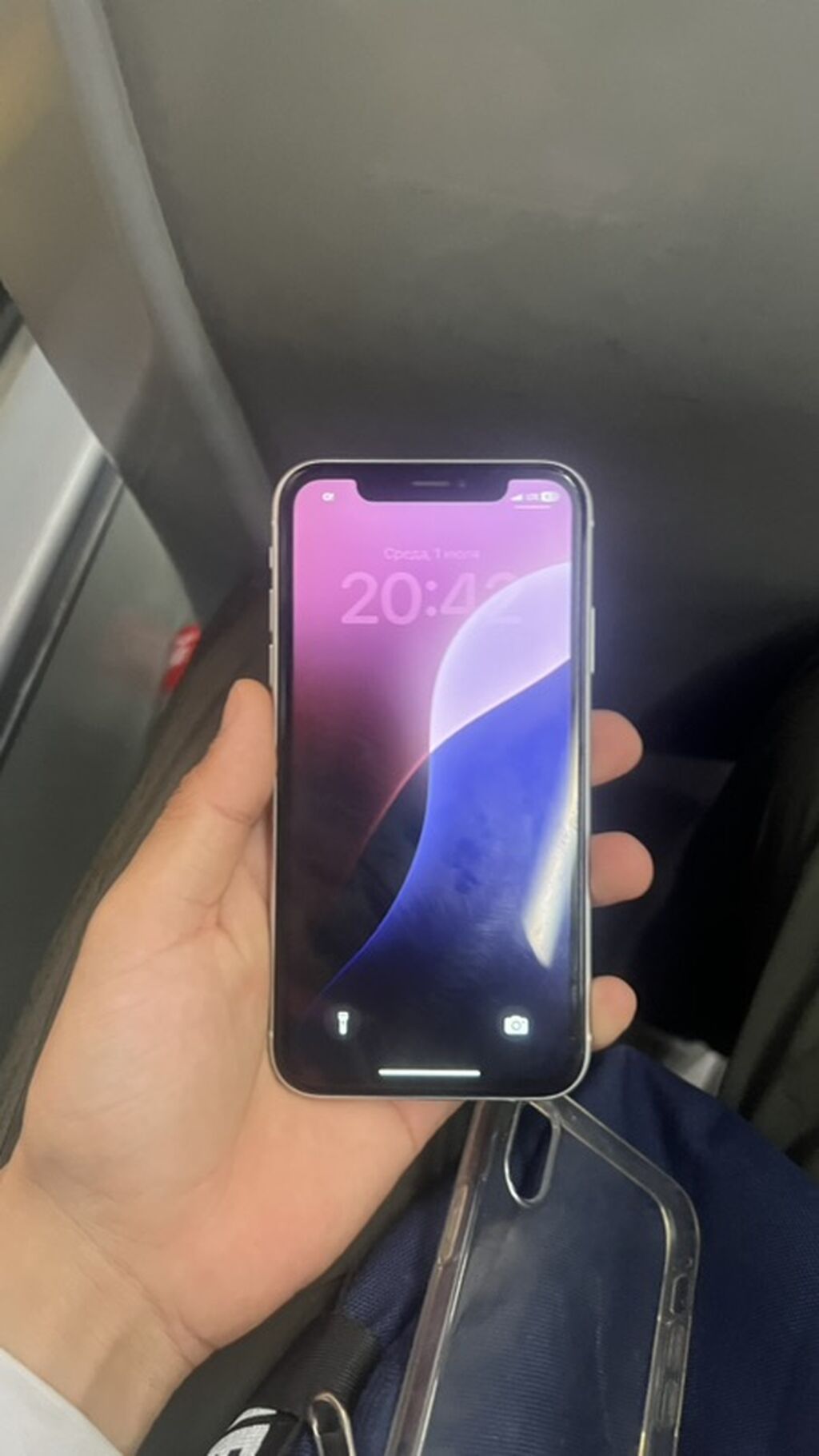 IPhone Xr, 128 ГБ, белый состояние идеал - Экран без кнопки Home: фото 1