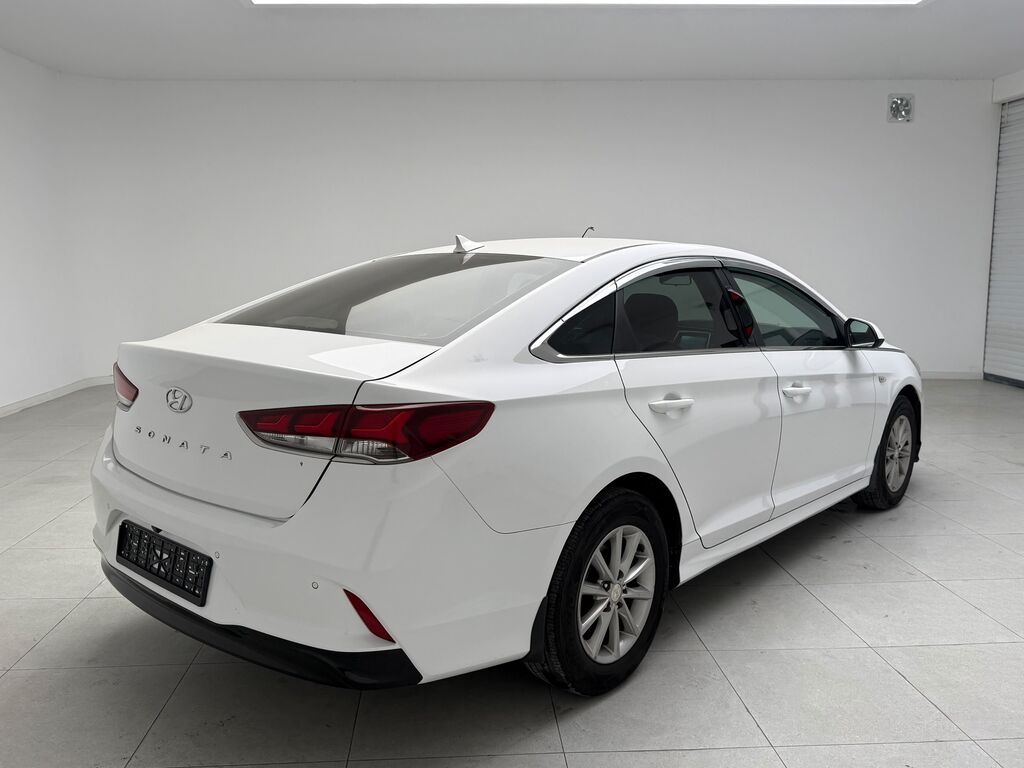 Hyundai Sonata: 2021 г., 2 л, Автомат, Газ, Седан: фото 4
