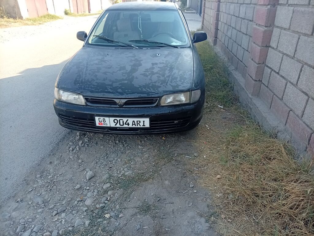 Mitsubishi Lancer: 1995 г., 1.3 л, Механика, Бензин, Седан: фото 2