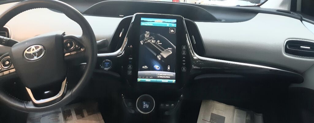 Toyota Prius: 2020 г., 1.8 л, Автомат, Гибрид, Лифтбек: фото 7