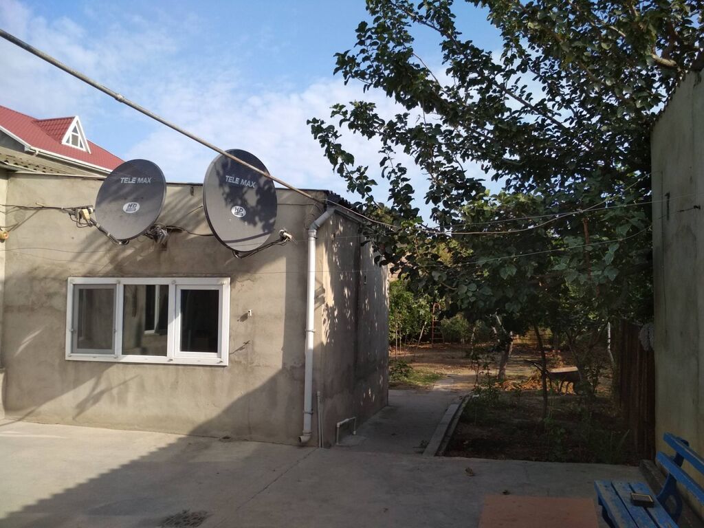 3 otaqlı, 135 kv. m, Orta təmir