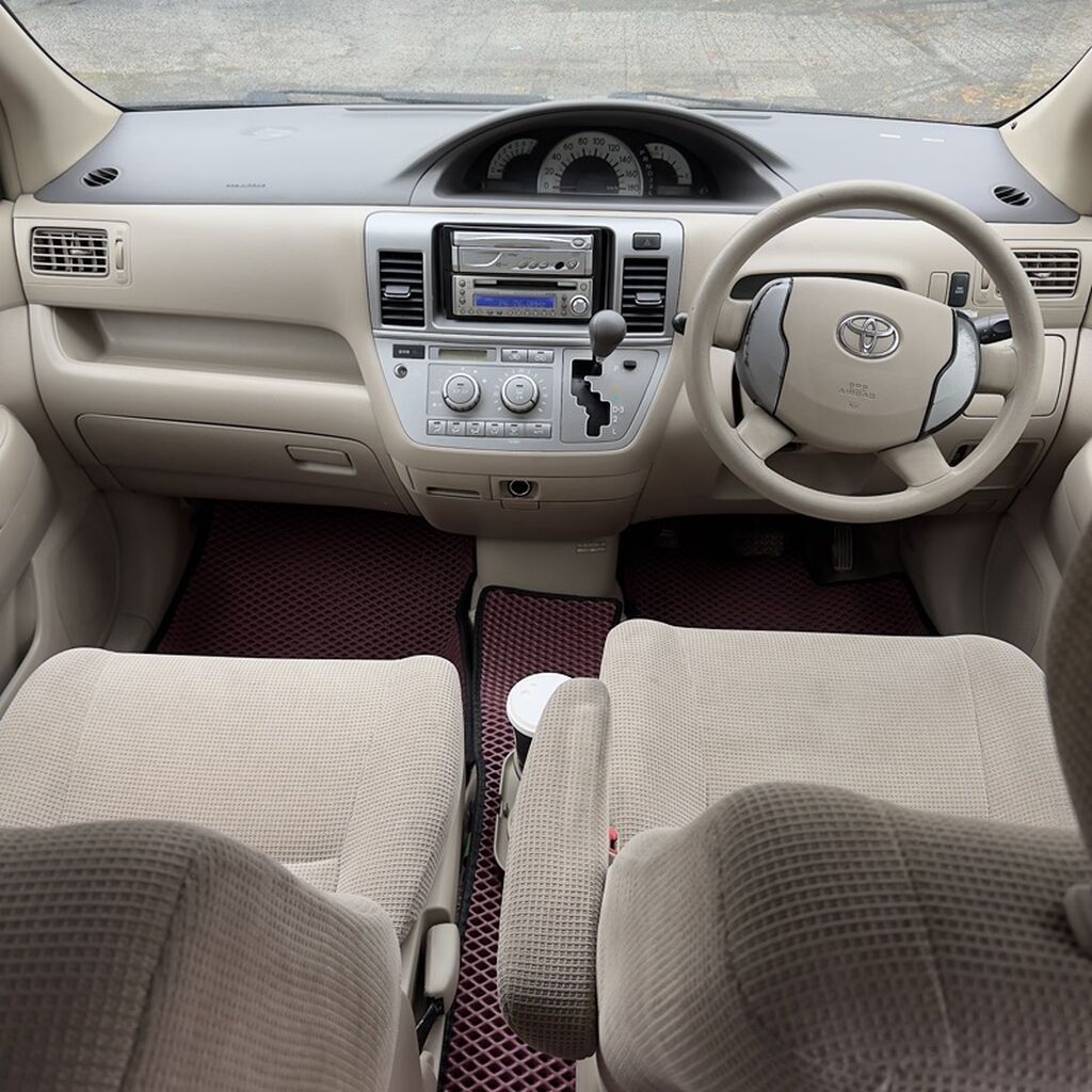 Toyota Raum: 2003 г., 1.5 л, Автомат, Бензин, Минивэн: фото 5