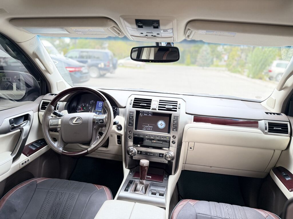 Lexus GX: 2018 г., 4.6 л, Автомат, Бензин, Внедорожник: фото 7