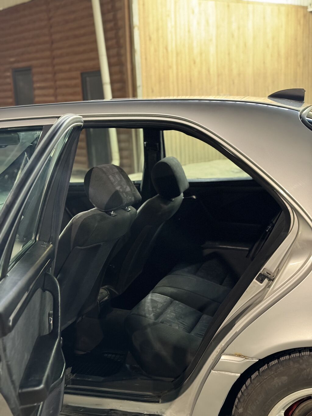 Mercedes-Benz C-Class: 1995 г., 2 л, Механика, Бензин, Седан: фото 4