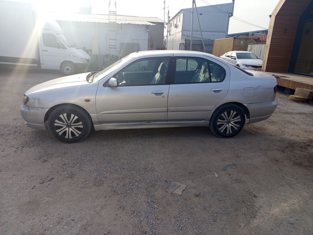 Nissan Primera: 2001 г., 1.8 л, Механика, Бензин, Седан: фото 8