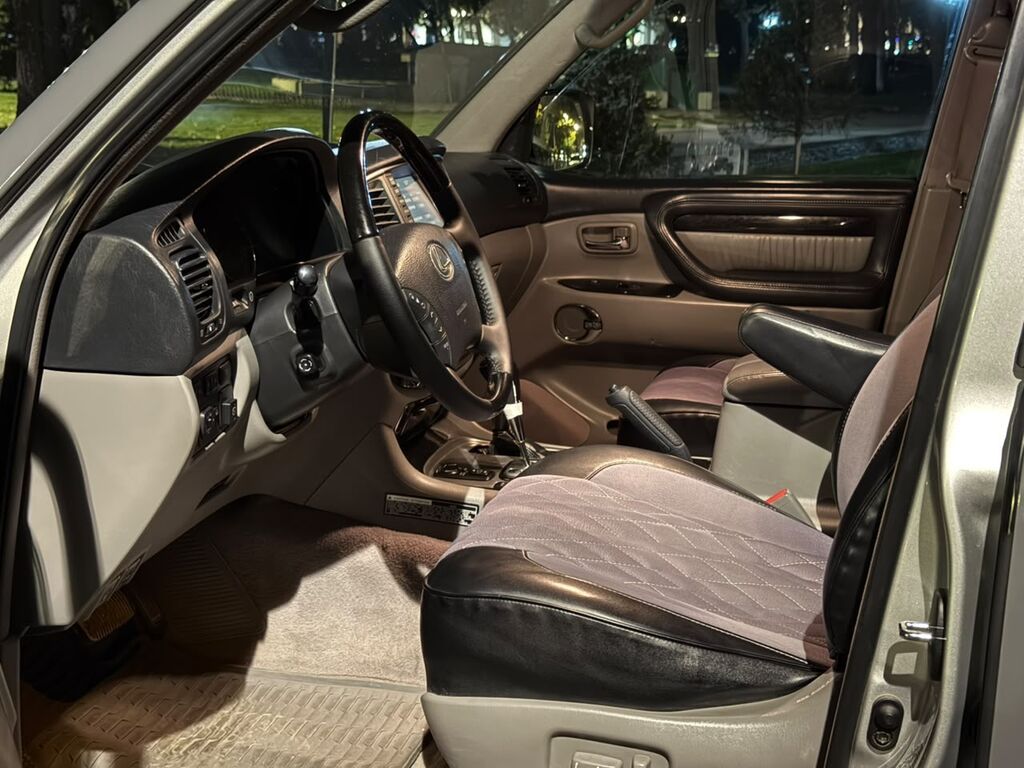 Lexus LX: 2006 г., 4.7 л, Автомат, Газ, Внедорожник: фото 7
