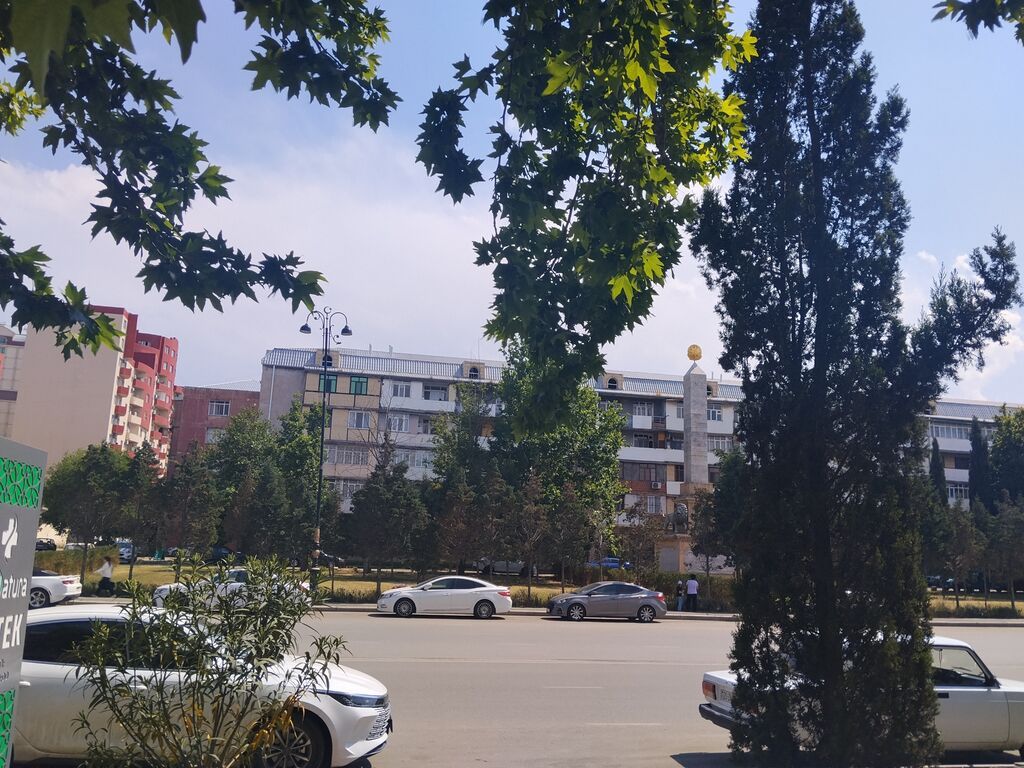 Gəncə, 3 otaqlı, Köhnə tikili, 73 kv. m