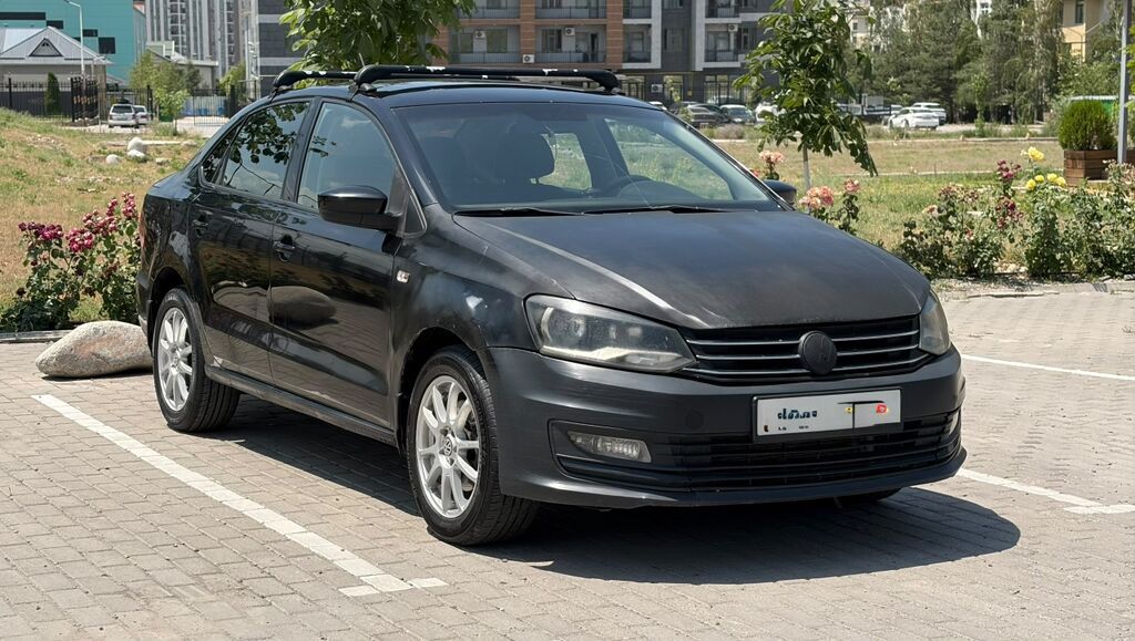 Volkswagen Polo: 2018 г., 1.6 л, Механика, Седан: фото 1