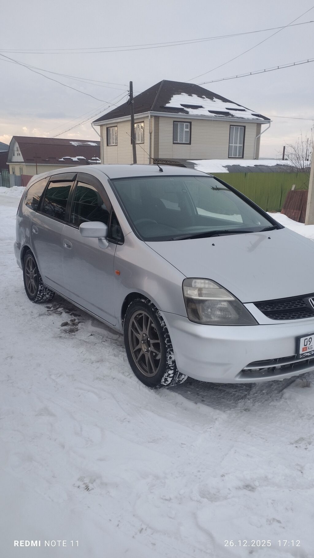 Honda Stream: 2002 г., Бензин, Универсал: фото 5