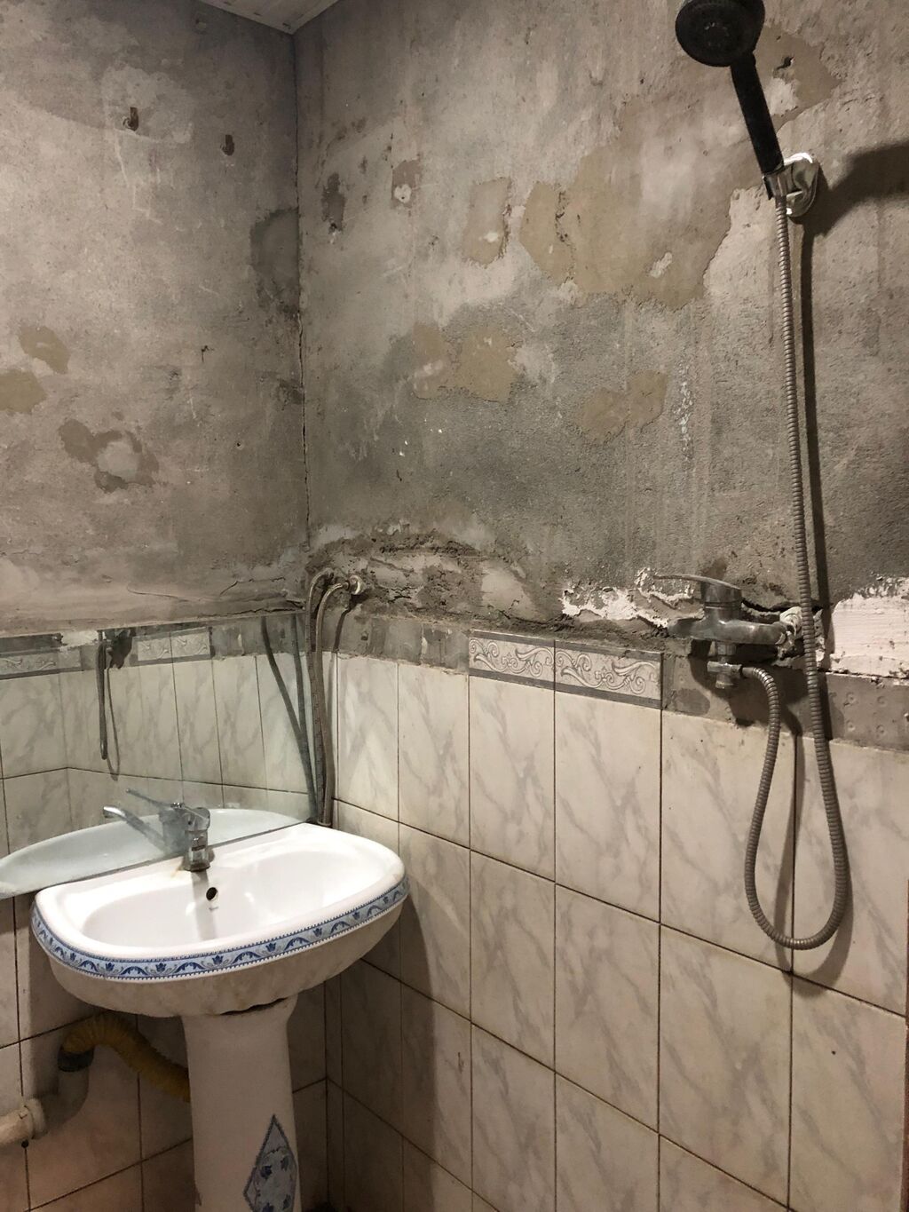 Nermanov rayonu baqirov korpusunun yaxınlığında heyət evi Kirey