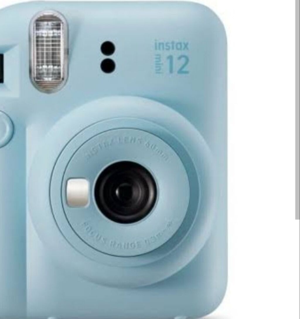 Брала за 9000, отдаю за 7000. Fujifilm Instax mini 12 — моментальная: фото 2