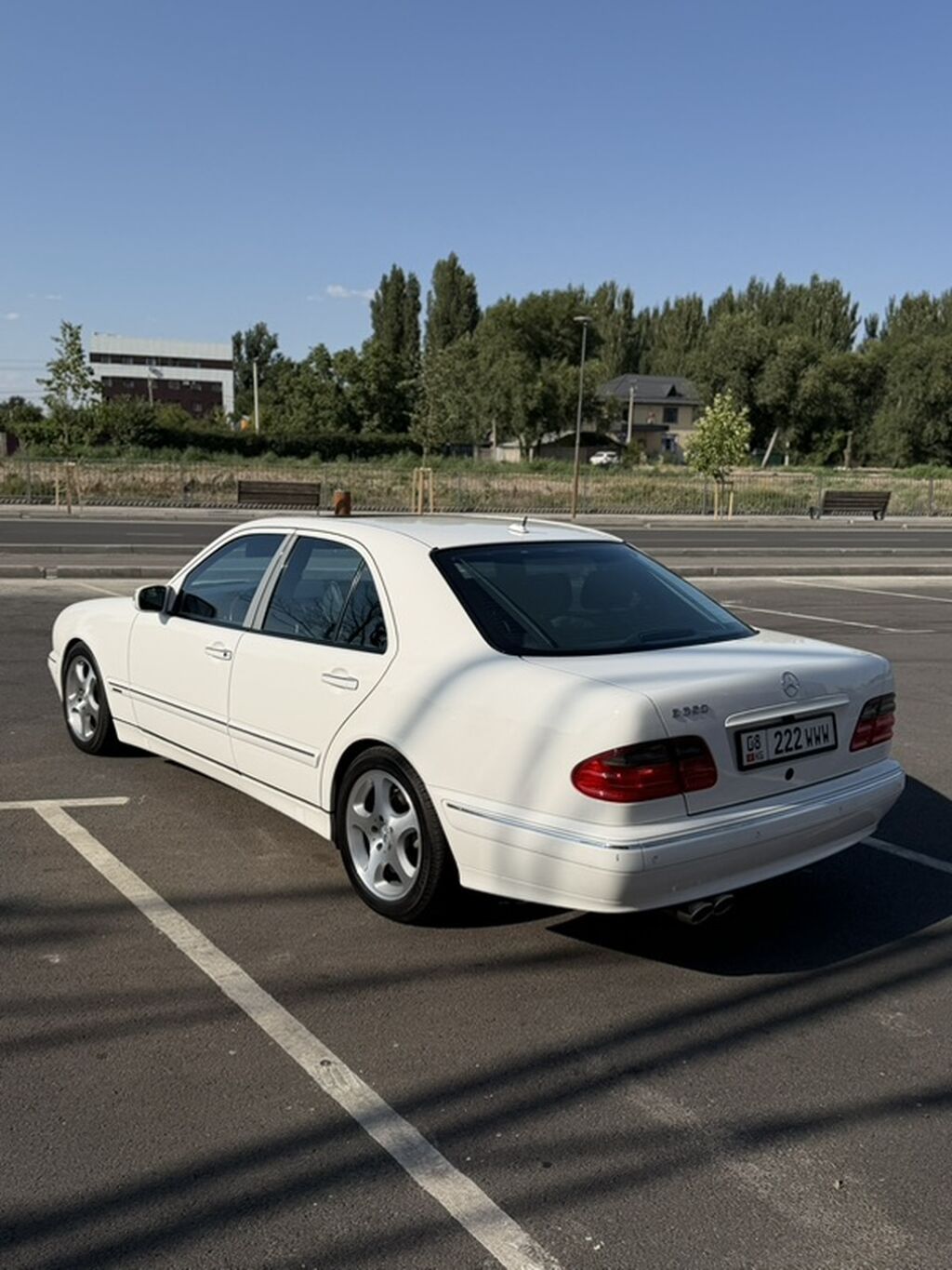 Mercedes-Benz E-Class: 2001 г., 2 л, Автомат, Бензин, Седан: фото 4