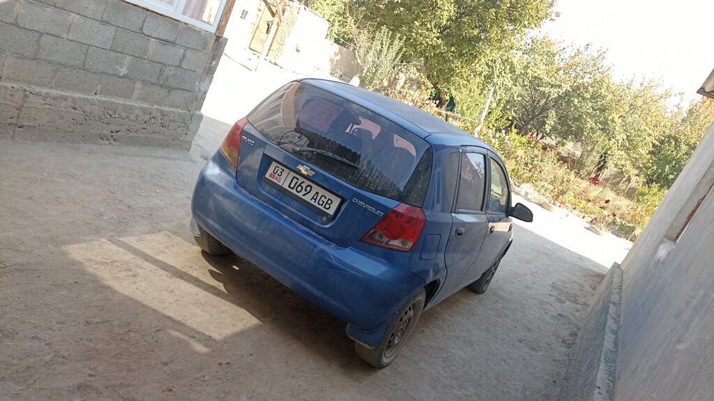 Chevrolet Aveo: 2008 г., Механика, Бензин, Хэтчбэк — фото 3