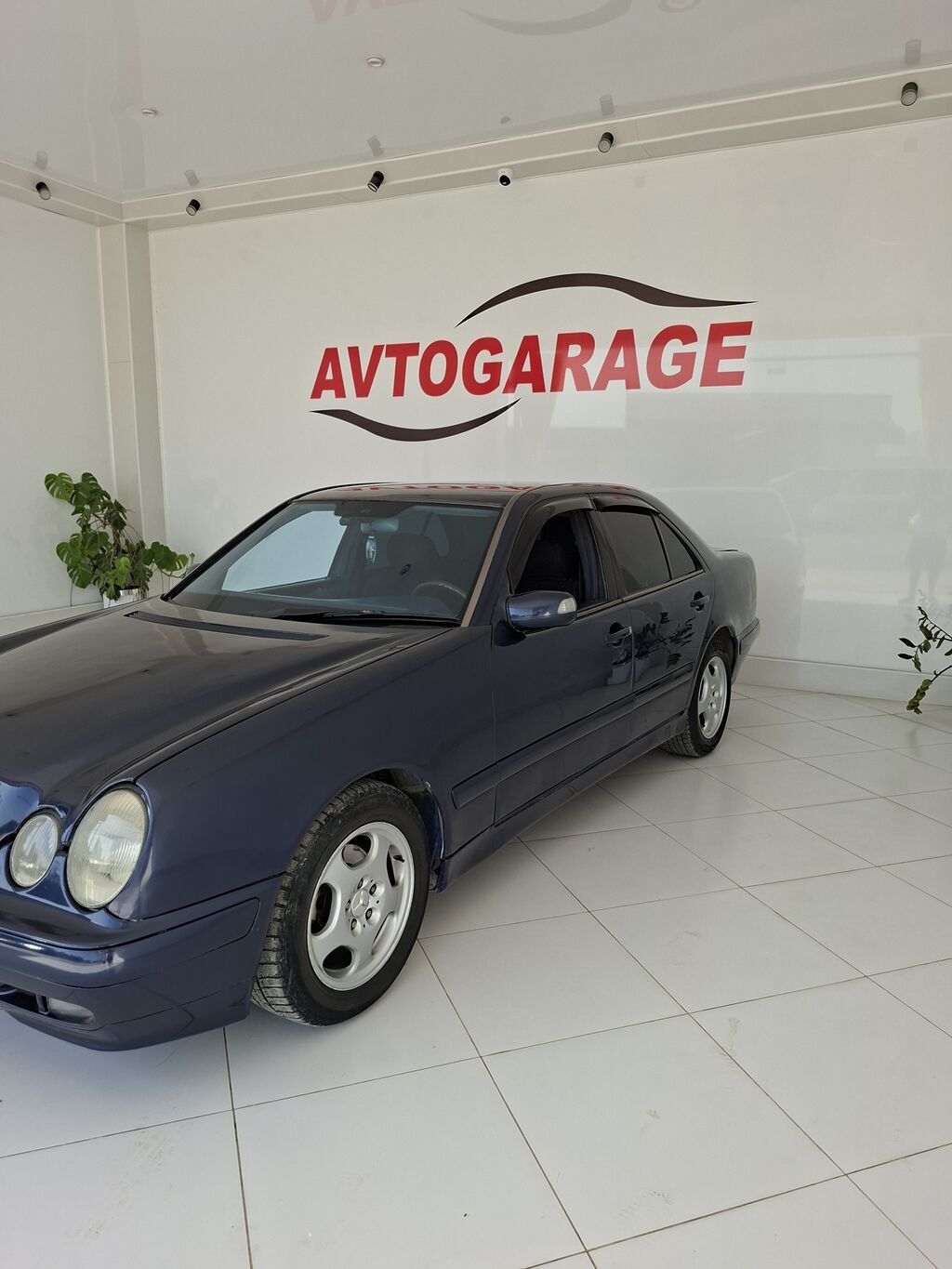 Mercedes-Benz E-Class: 2000 г., 2.4 л, Механика, Бензин, Седан: фото 7