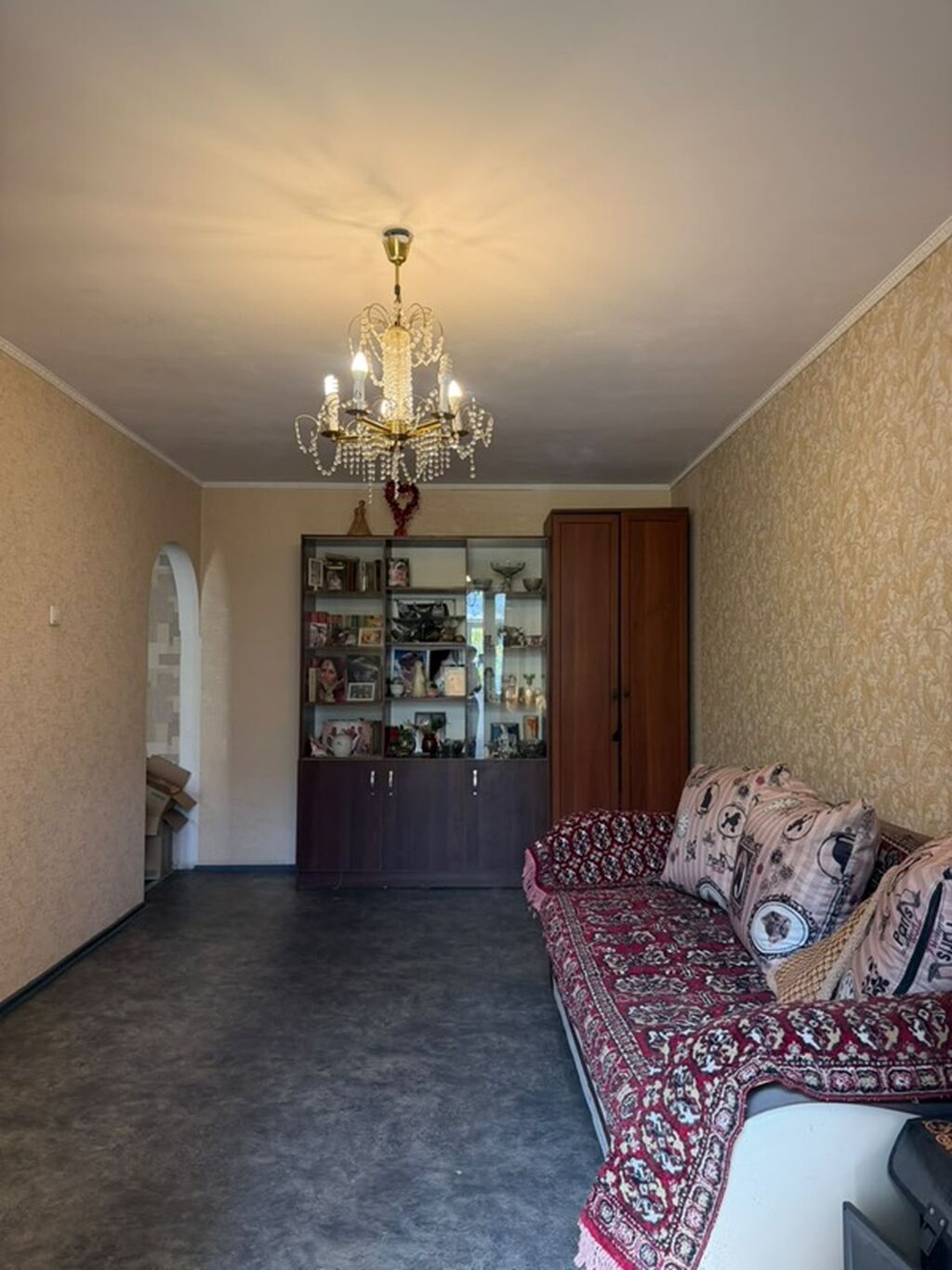 2 комнаты, 43 м², ул. Гоголя / Чуй 104 серия, 3 этаж, Старый ремонт: фото 2