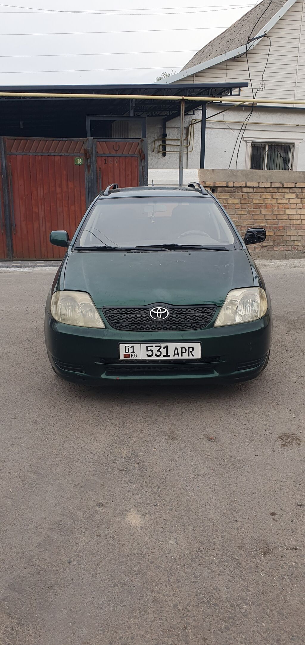 Toyota Corolla: 2003 г., 2 л, Механика, Дизель, Универсал: фото 1