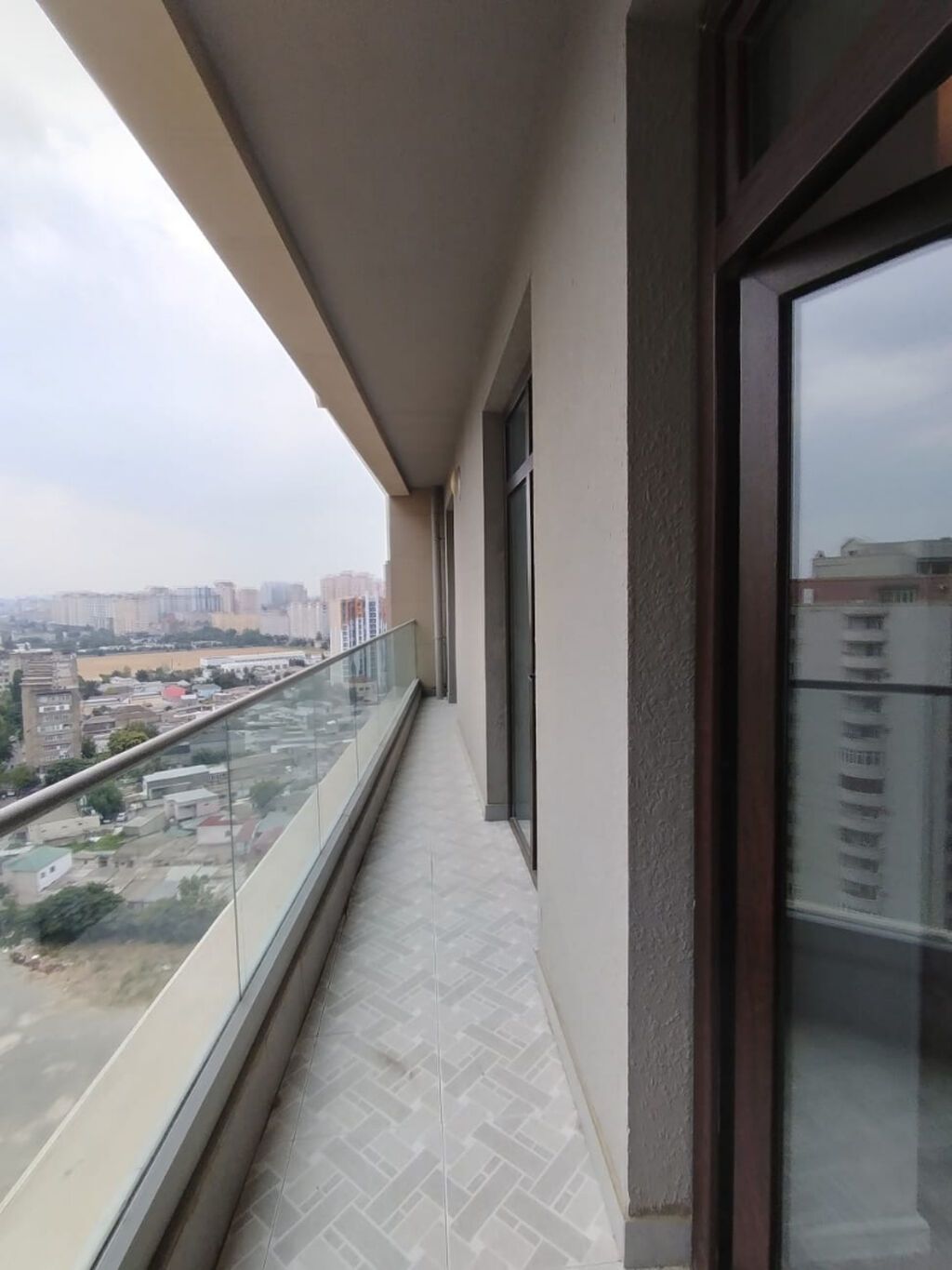 3 otaqlı, Yeni tikili, 106 kv. m