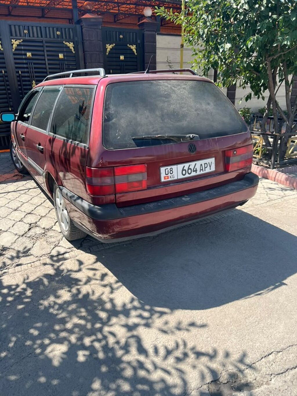 Volkswagen Passat Variant: 1994 г., 2 л, Механика, Бензин, Универсал: фото 3
