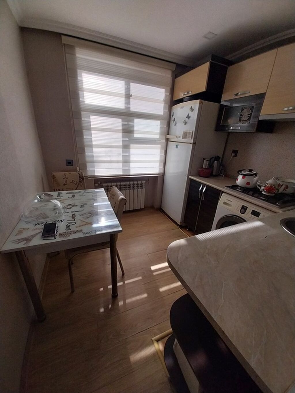 Bakı, Yasamal, 3 otaqlı, Köhnə tikili, m. İnşaatçılar, 75 kv. m