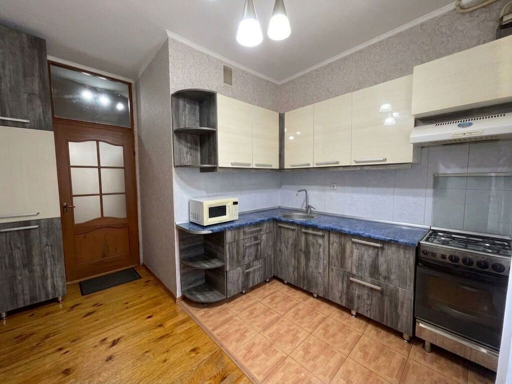 3 комнаты, 74 м², 12 мкр 105 серия, 1 этаж, Косметический ремонт: фото 6