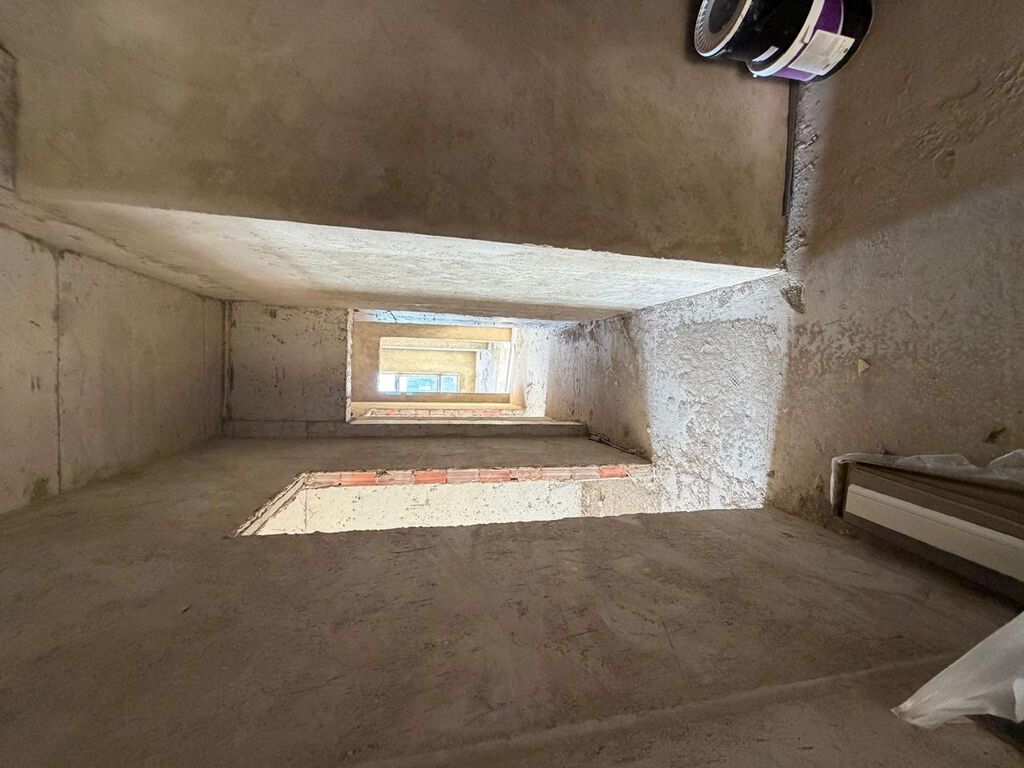 4 otaqlı, Yeni tikili, 196 kv. m